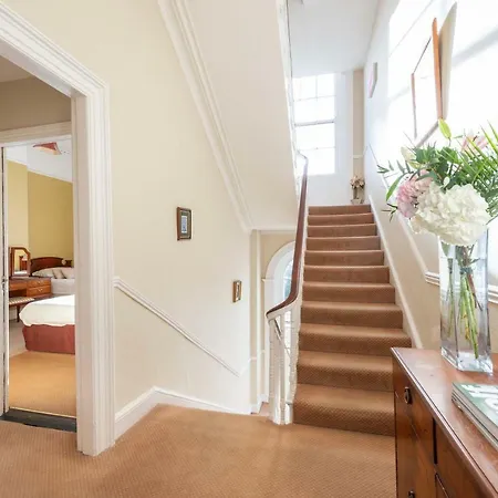 Pensionat 28 Upper Leeson Street *